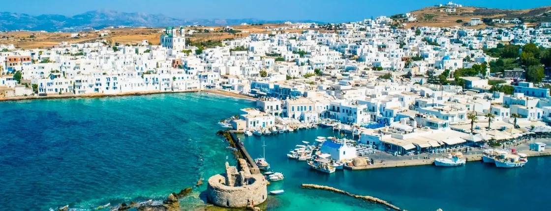 Half-day private tour of Paros highlights with transportation
