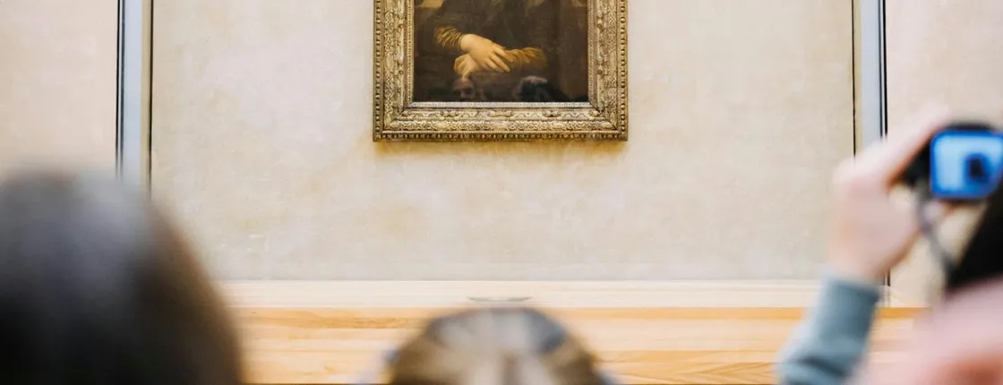 Louvre guided tour with priority entry and audio guide