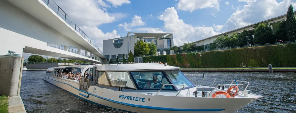 3.5-hour cruise of East and West Berlin
