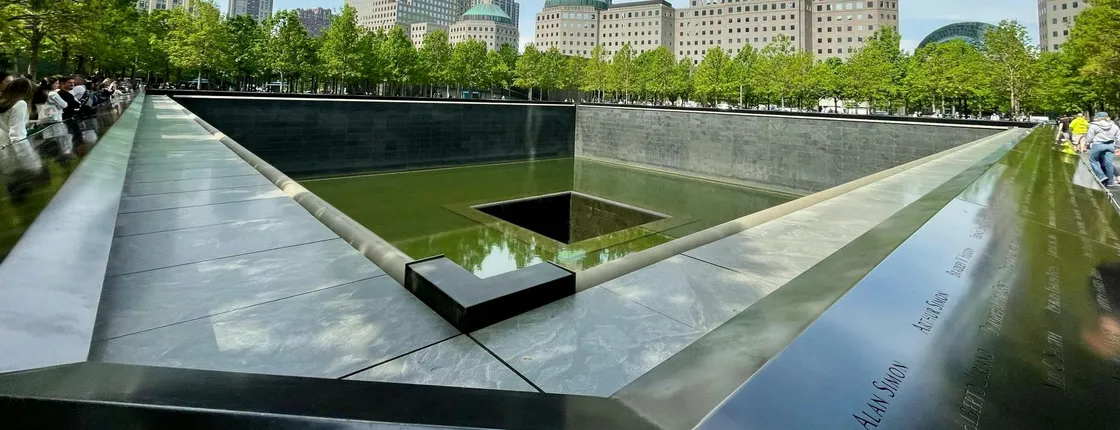 Ground Zero tour with optional ticket to 9-11 Memorial Museum