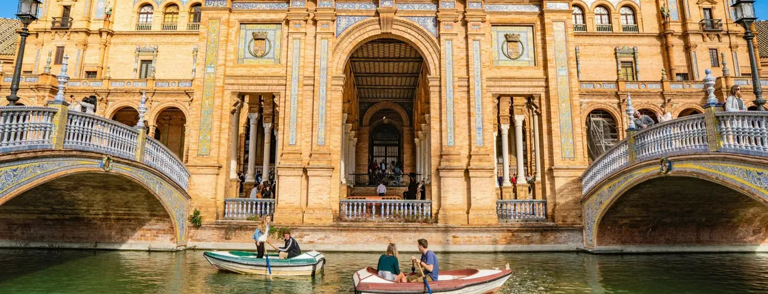 Guided tour of the Maria Luisa Park and Plaza de España