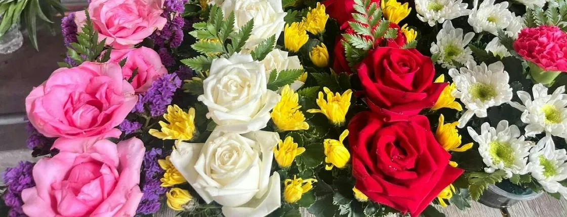 Floral art, Flower Market and temple visit private tour