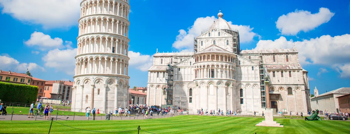 Pisa guided tour with Leaning Tower and entrance to the Cathedral