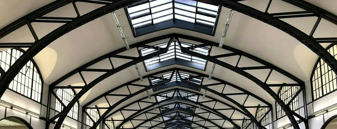 Berlin's history audio tour with Hamburger Bahnhof access