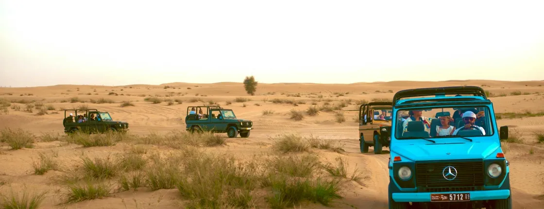 Al Marmoom desert safari tour by vintage G Class