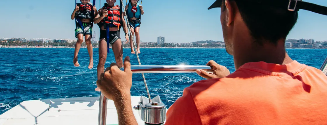 Parasailing experience in Salou