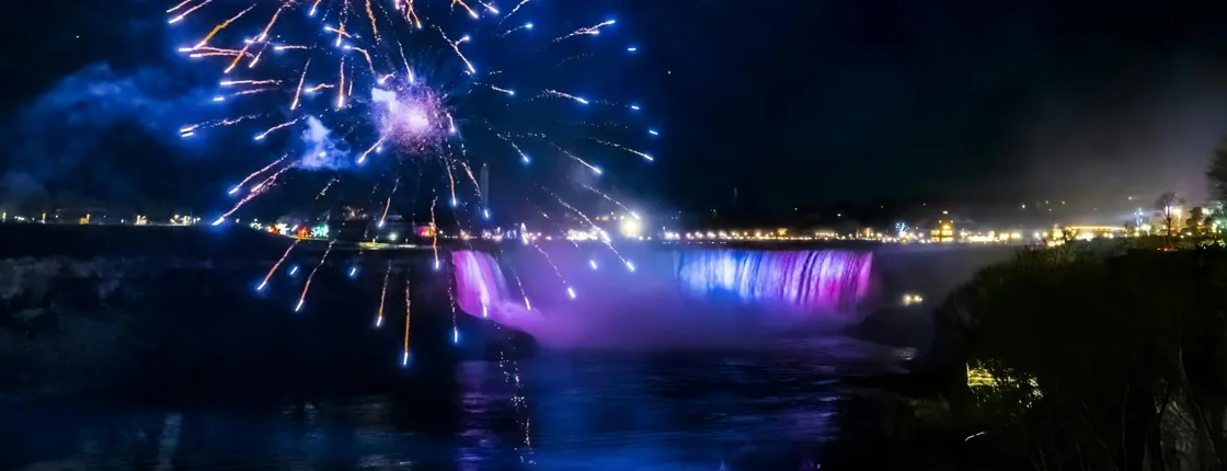 Niagara Falls night boat tour with fireworks cruise