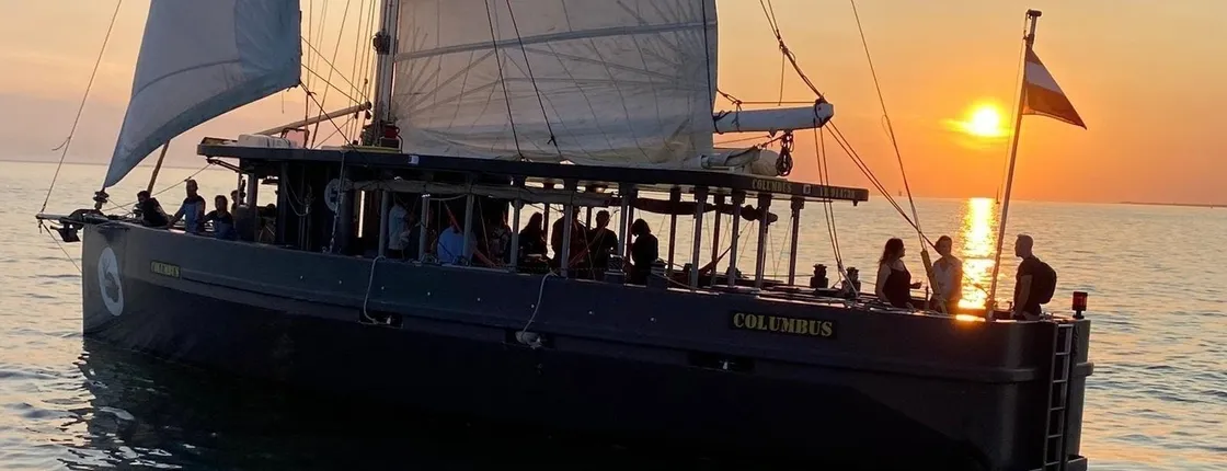 3-hour sailboat cruise in La Rochelle