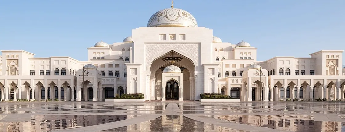 Abu Dhabi's heritage full-day guided tour from Dubai