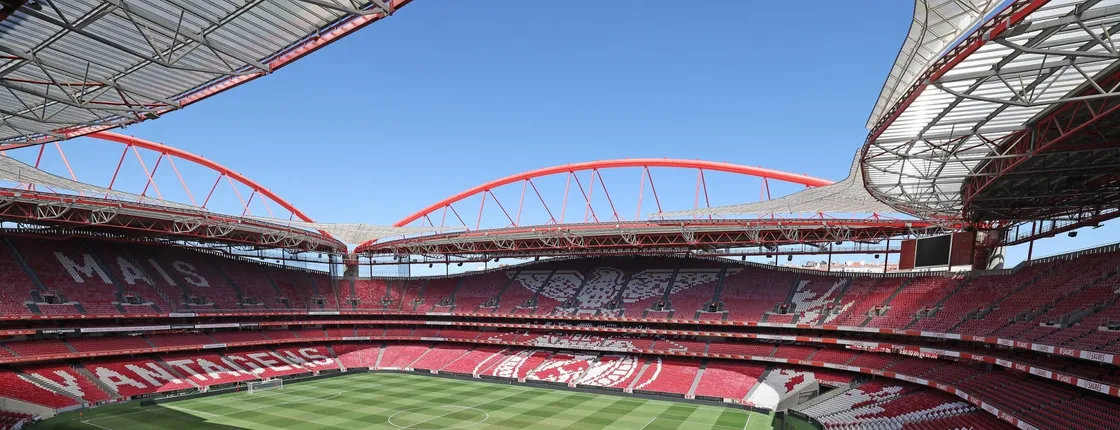 SL Benfica Stadium and Museum tour with scarf