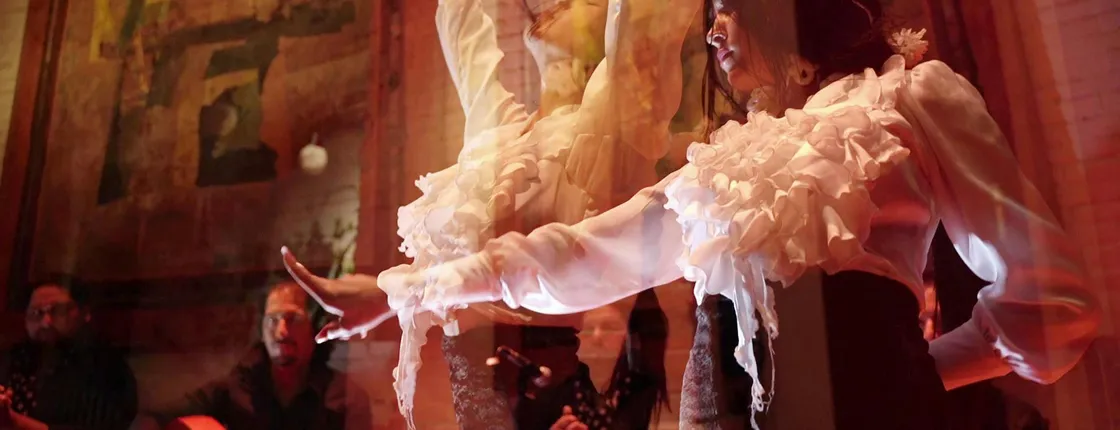 Flamenco show with Spanish dinner and entry to Poble Espanyol