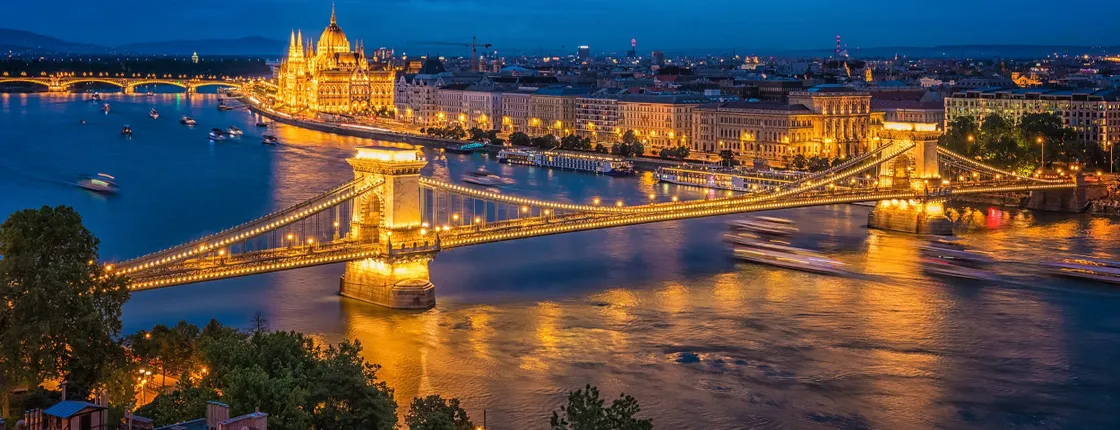 Panoramic  tour of romantic viewpoints in Budapest