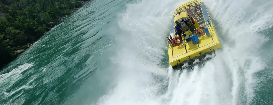 Niagara River Wet Jet boat tour with Canadian Departure