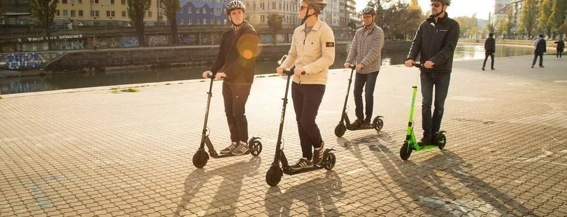 2 hours Kazimierz highlights e-scooter tour in Krakow