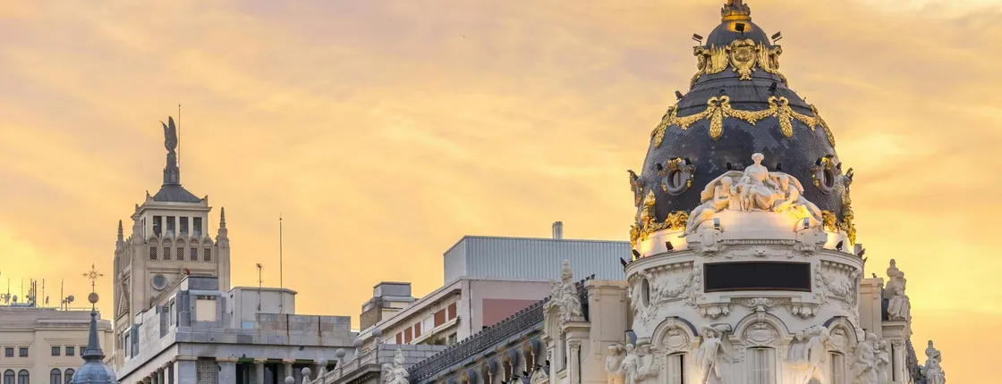 Madrid Instagram photo experience with a private local