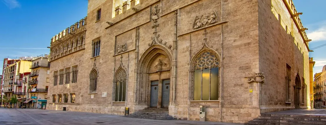 La Lonja de la Seda guided tour with fast track entry