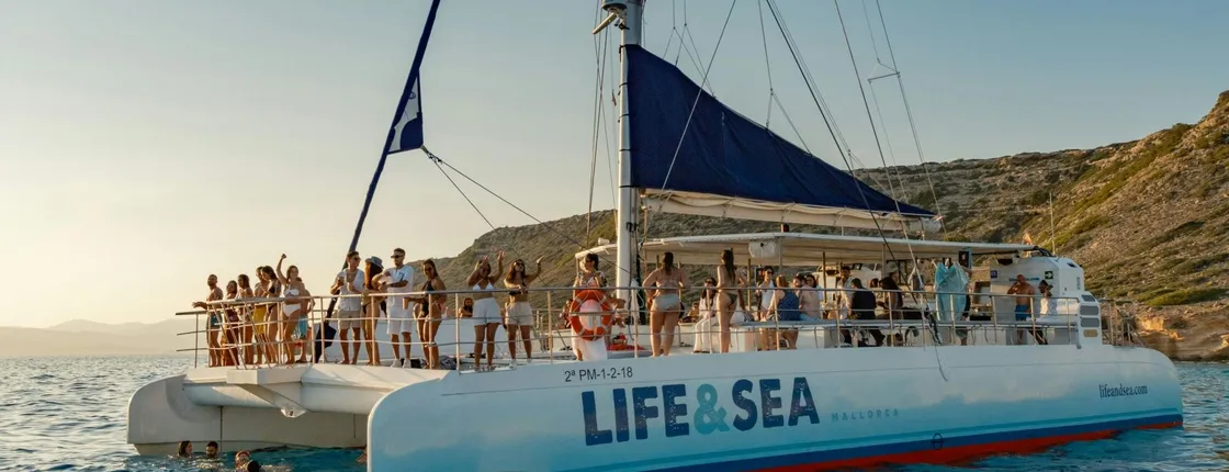 Catamaran Day Trip in Mallorca
