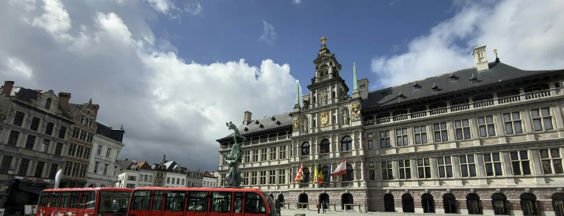 Antwerp hopNstop tour at your own pace