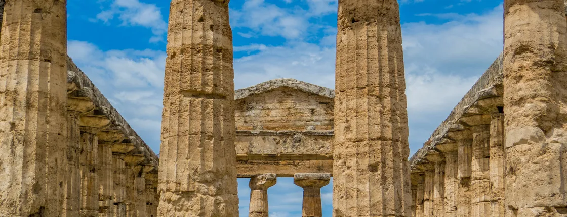 2-hour guided tour in Paestum