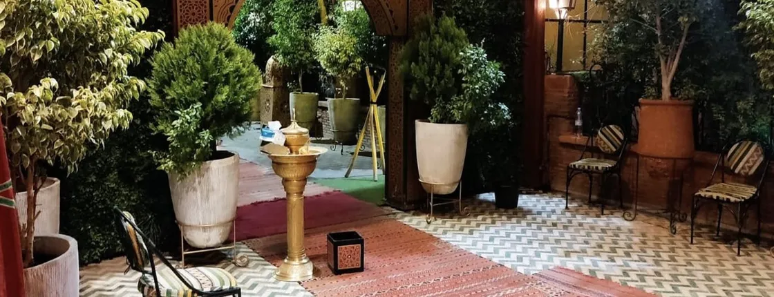 Marrakech Moroccan restaurant dining experience with traditional music