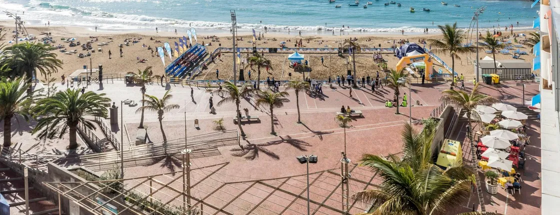 One-way ferry ticket from Puerto del Rosario to Las Palmas