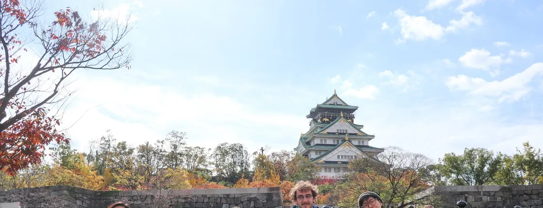 Bike tour to Osaka Castle and park area