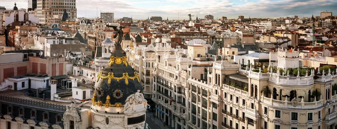 Discover Madrid on a guided tour with a local