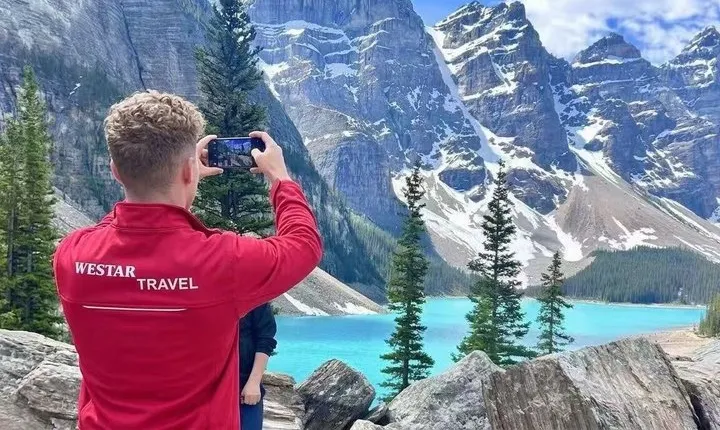 Lake Louise Moraine Lake Emerald Lake from Banff Canmore Calgary