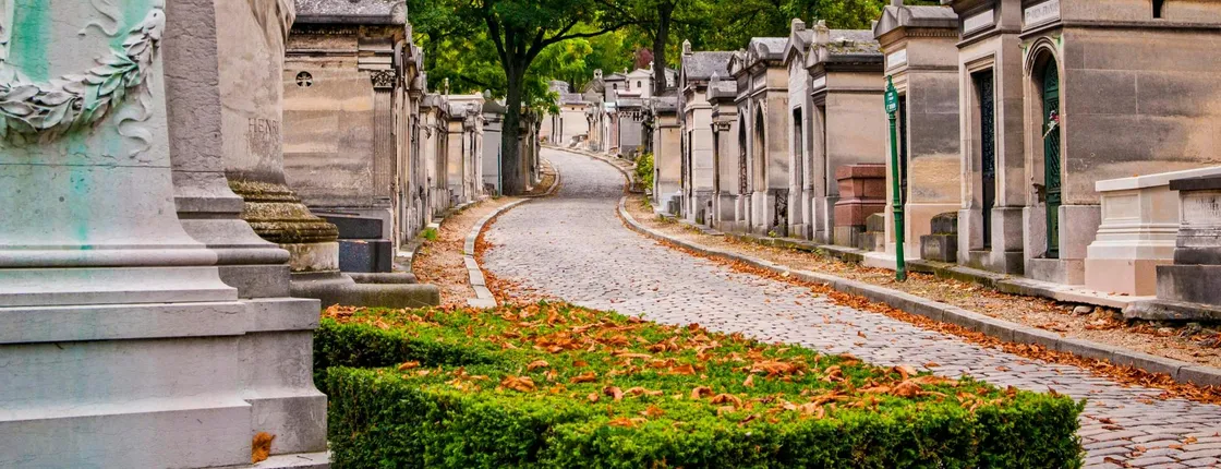 Père-Lachaise Cemetery self-guided audio tour app