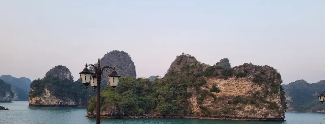 5-Day Half Board Unmissable Tour of Vietnam On a Budget