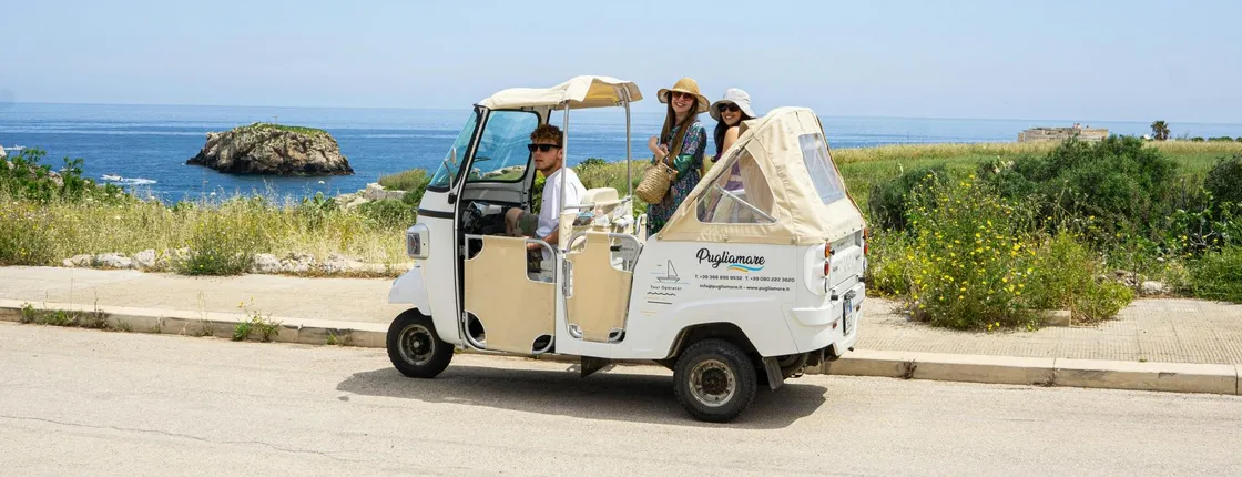 Private Tuk-Tuk Tour in Polignano a Mare