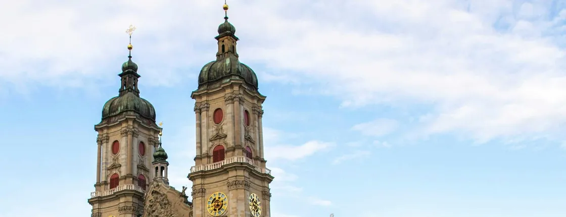 St. Gallen walking tour and chocolate tasting with a local