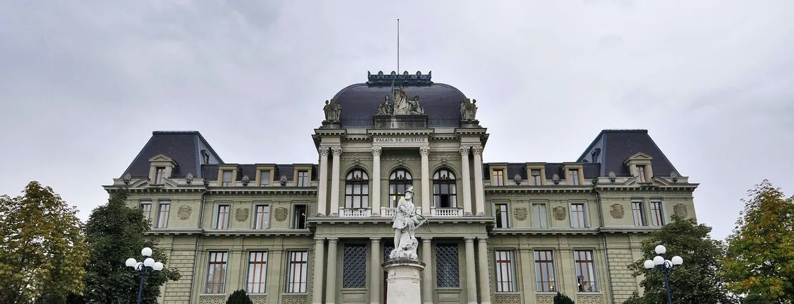 Lausanne private walking tour