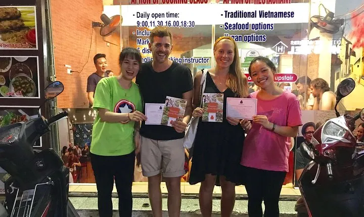 5 Traditional Dishes Hanoi Cooking Class with Market Trip
