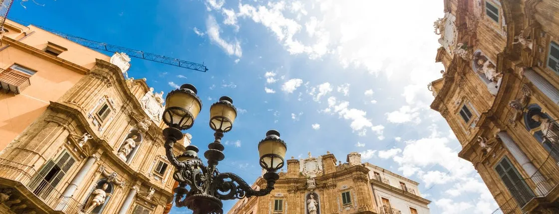 Palermo walking tour with audioguide and local expert