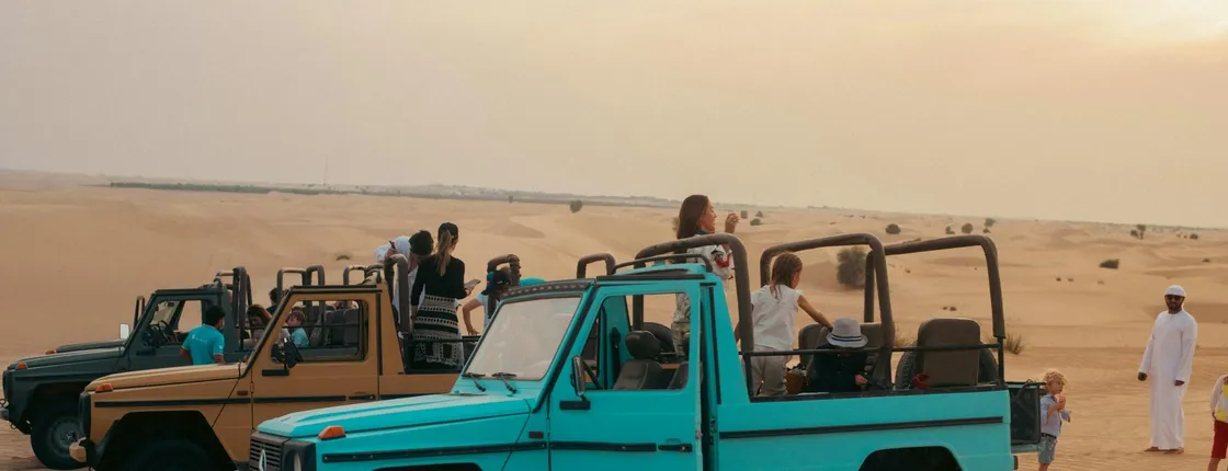 Dubai morning safari by vintage G Class at Al Marmoom Oasis