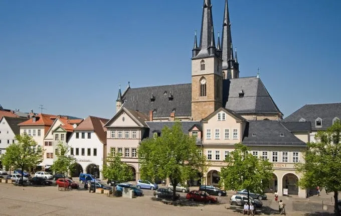 Historic tour of Saalfeld's old town with guide