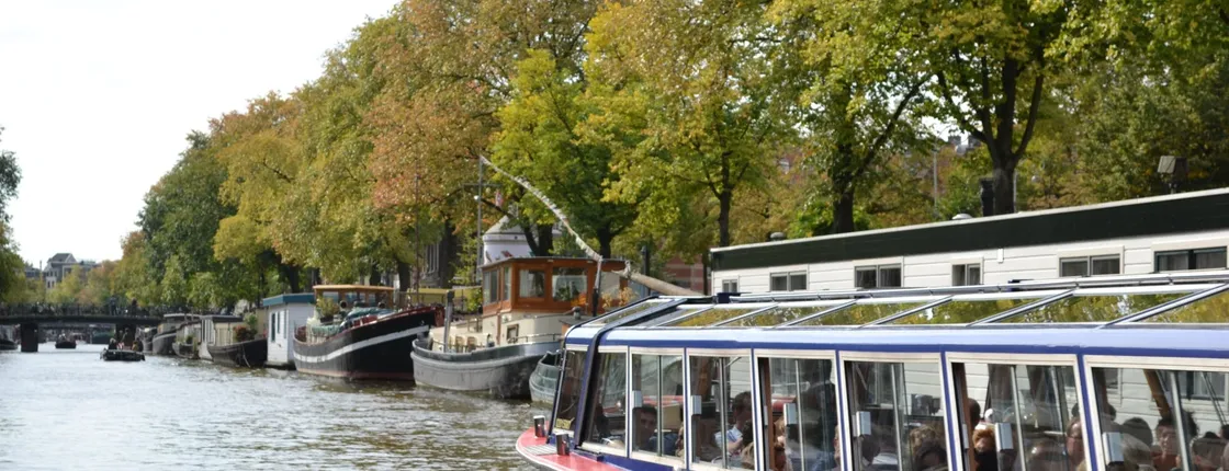 75-minute Heineken canal cruise with drinks and Heineken Experience