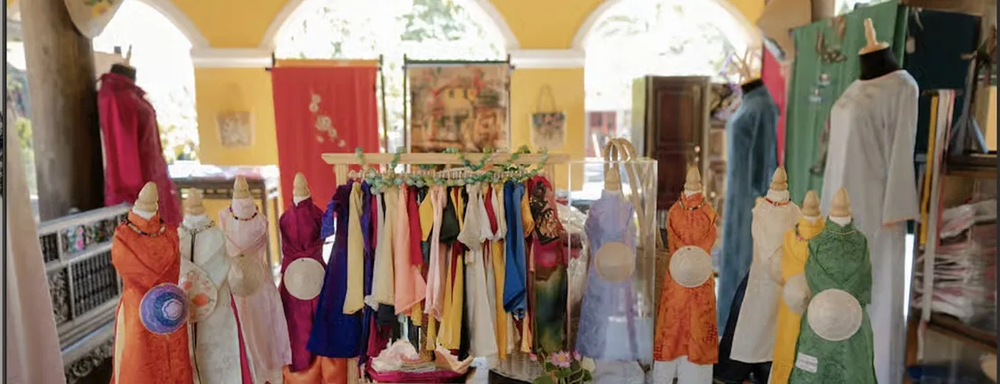 Traditional Ao Dai rental with local guide in Nha Trang