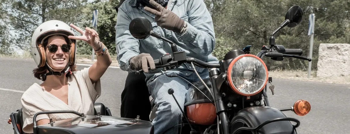 Retro side-car wine & beer tour from Aix-en-Provence