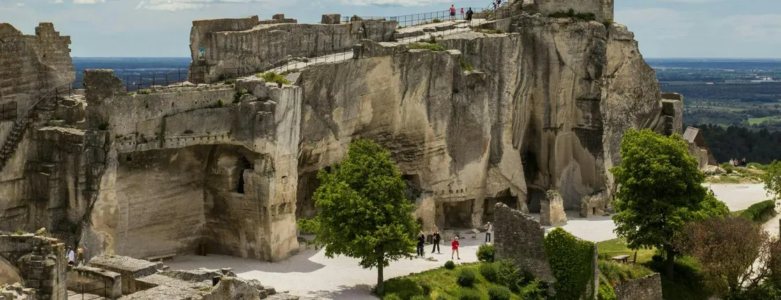 Tour of Avignon, St Remy, Les Baux et Pont du Gard from Avignon