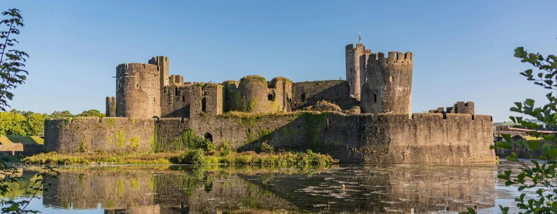 Mountains of Wales tour with Caerphilly Castle and St Fagans Museum
