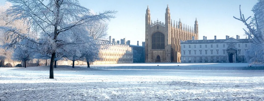 Magic Christmas tour in Cambridge