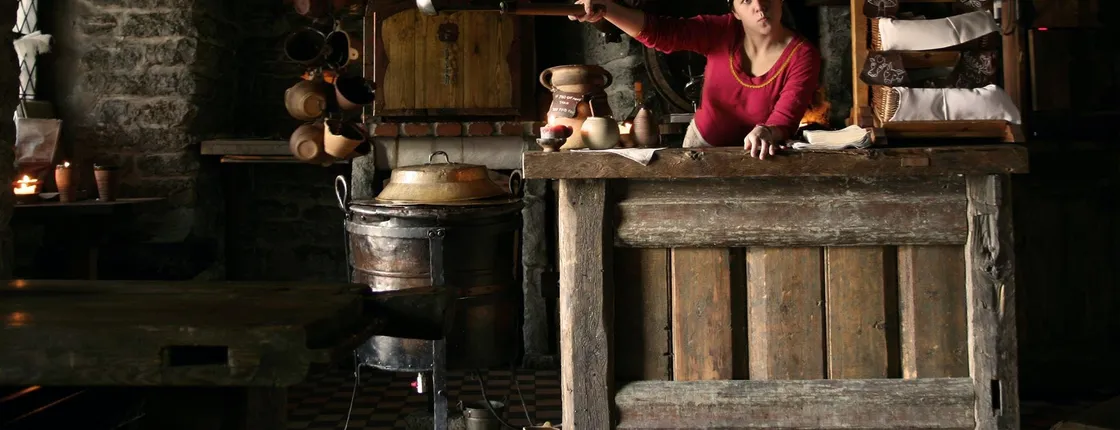 Estonian food, drinks and history tour in Tallinn