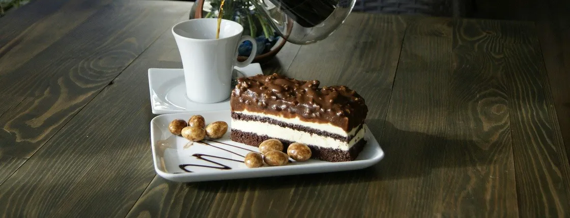 Guided tasting tour of traditional Viennese coffee, cake and chocolate