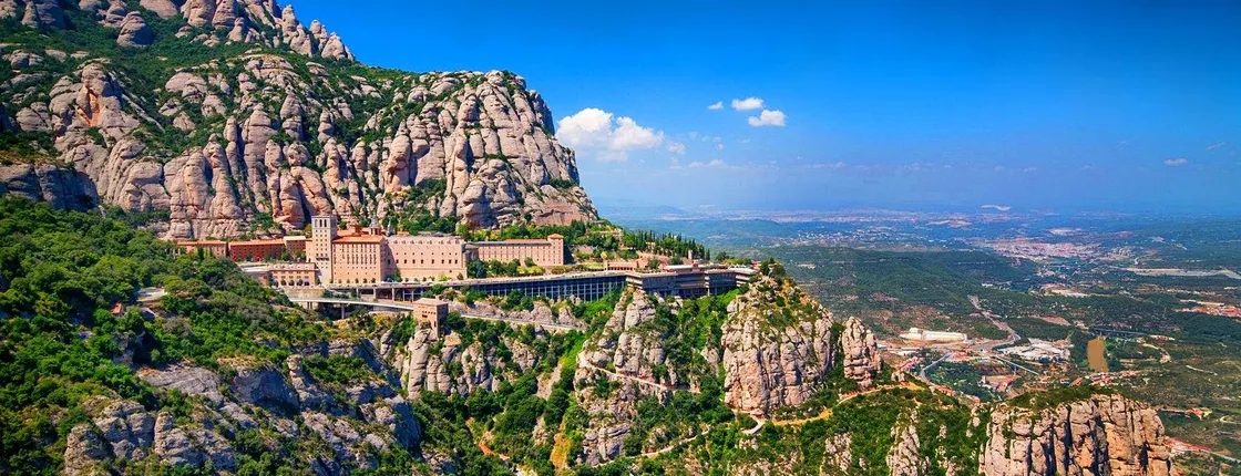 Montserrat and Penedès tour from Barcelona