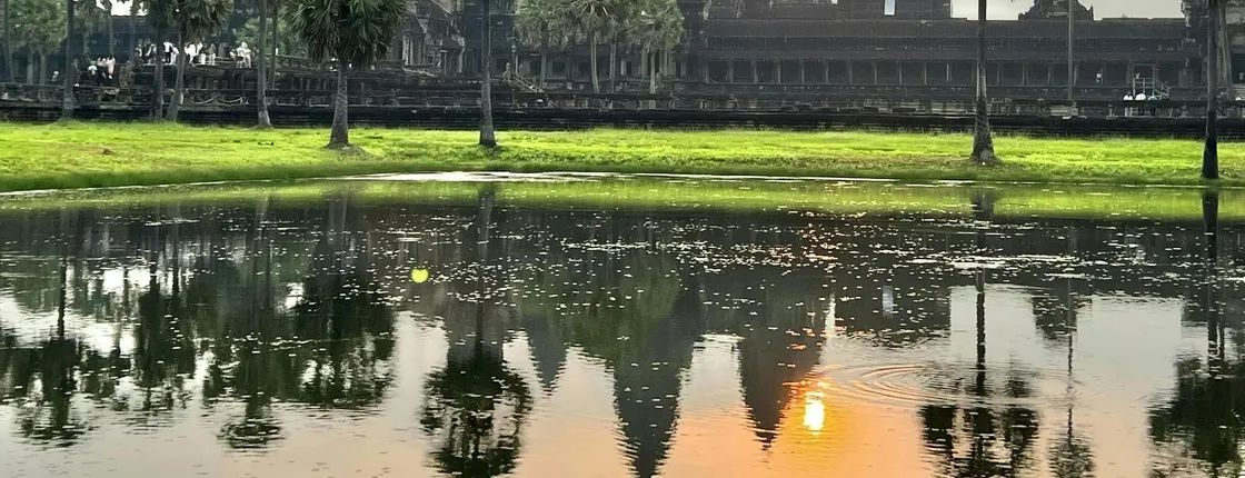 Private Angkor Sunrise Tour with Lunch and Hotel Pickup