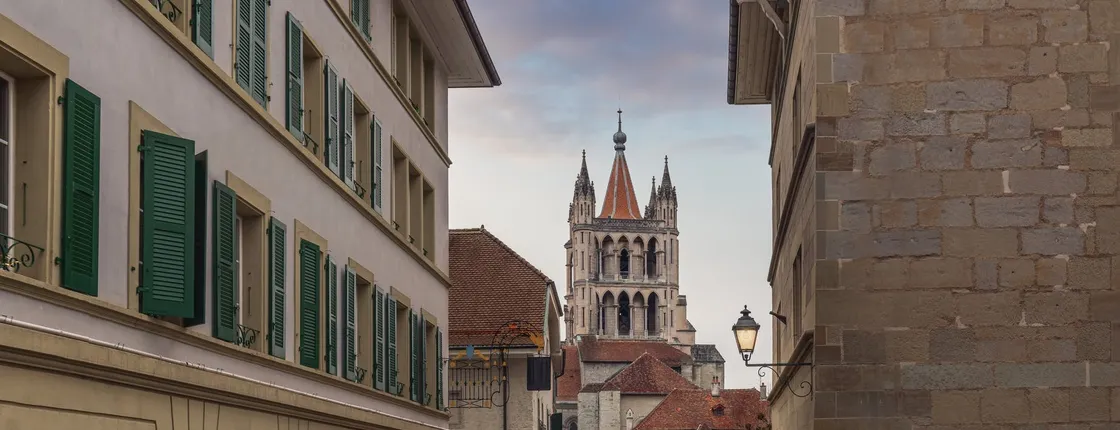 Explore Lausanne in 1 hour with a local