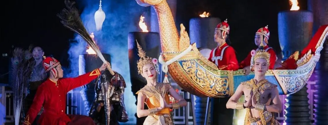 Sala Lakorn riverside buffet dinner with Thai show