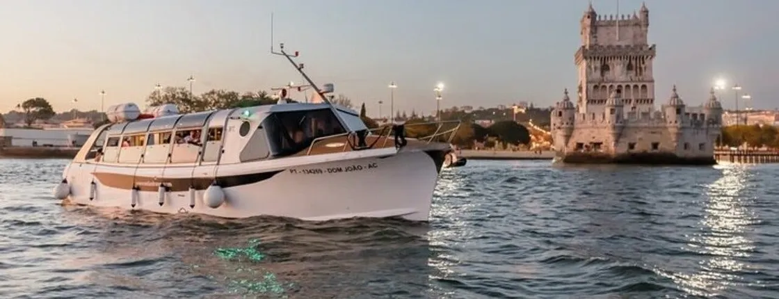 Lisbon private sunset tour for bachelor parties on premium boat